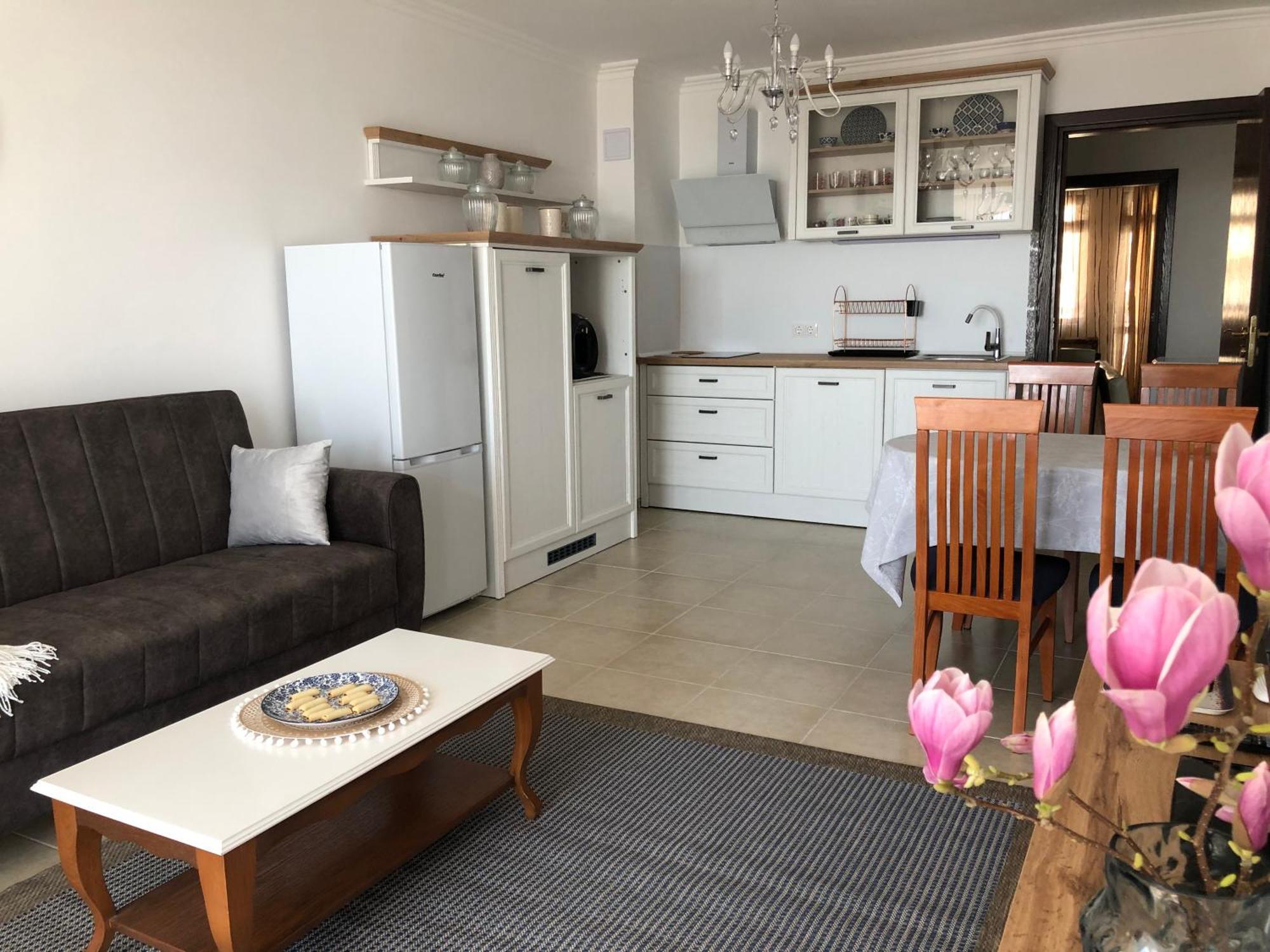 2 Bedroom Apartment Sveti Vlas With 2 Balconies And Sea Views Экстерьер фото